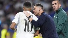 Kylian Mbappe cố cứu Xabi Alonso nhưng bất thành